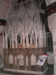 Gloucester Cathedral, Tomb of Edward II, full view, 1330s