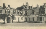 Le Cháteau de Rambures - Détail de la Cour d'Honneur