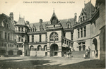 Château de Pierrefonds - Cour d'honneur